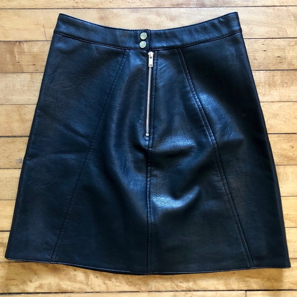 Zara Black Leather Mini Skirt - Picture 3 of 3